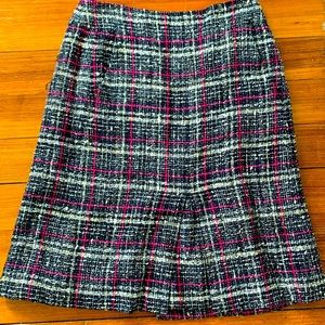CHANEL tweed black and pink plaid skirt